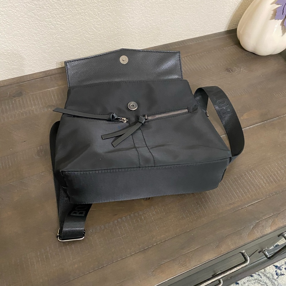 Botkier New York Trigger Backpack - Picture 4 of 4